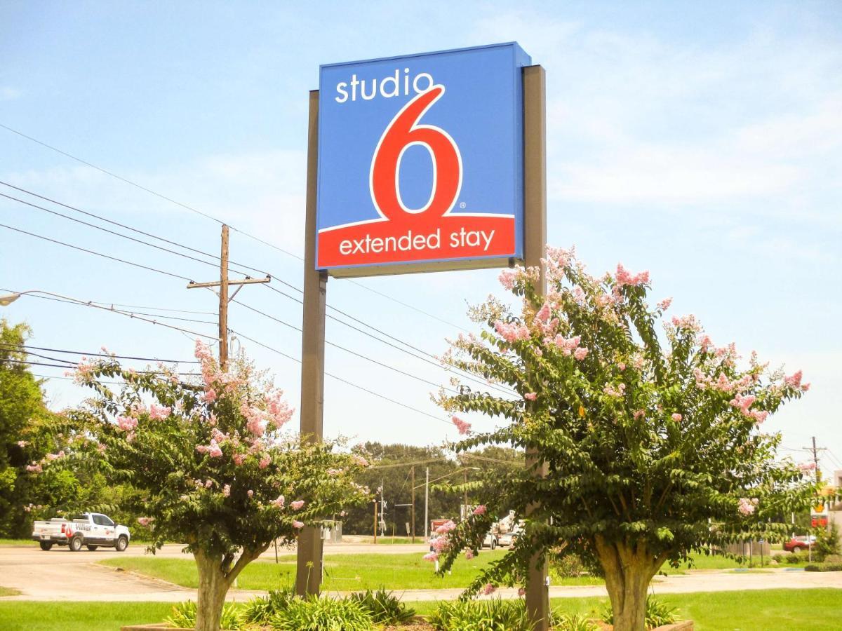 Studio 6-Luling, La Buitenkant foto